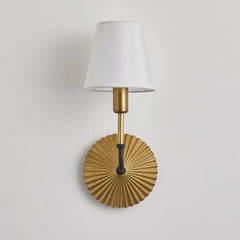 Clove Wall Lamp