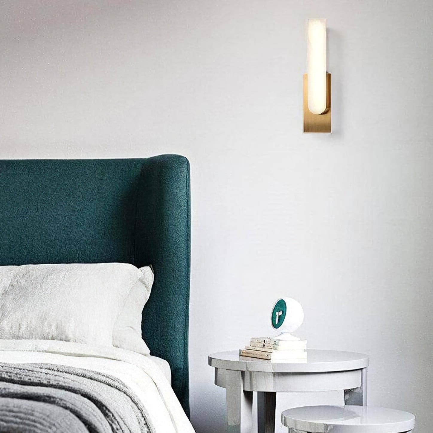 Agatha Wall Lamp