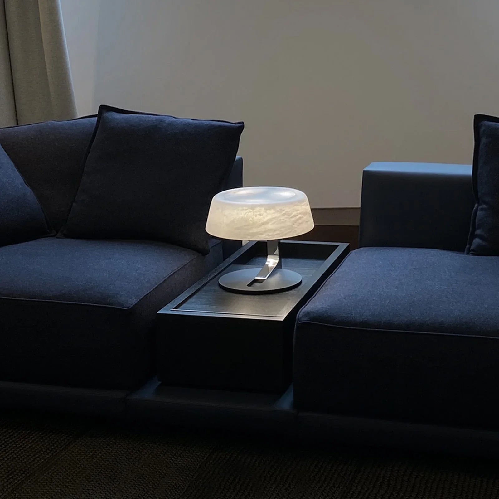 Alabaster Comete Table Lamp