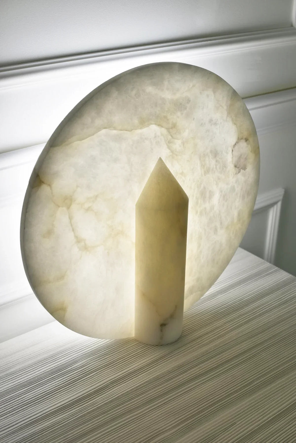 Alabaster Modern Disc Table Lamp