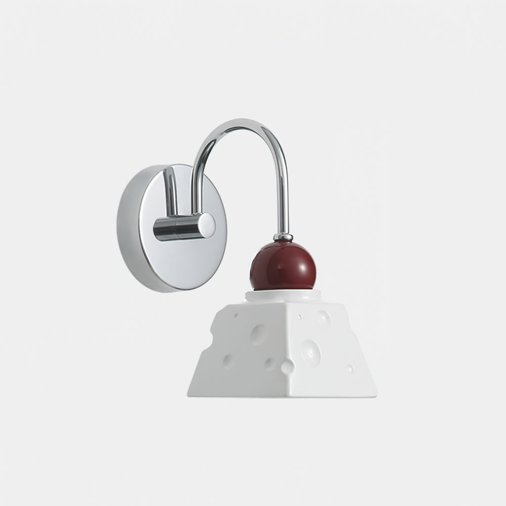 Alma Wall Light