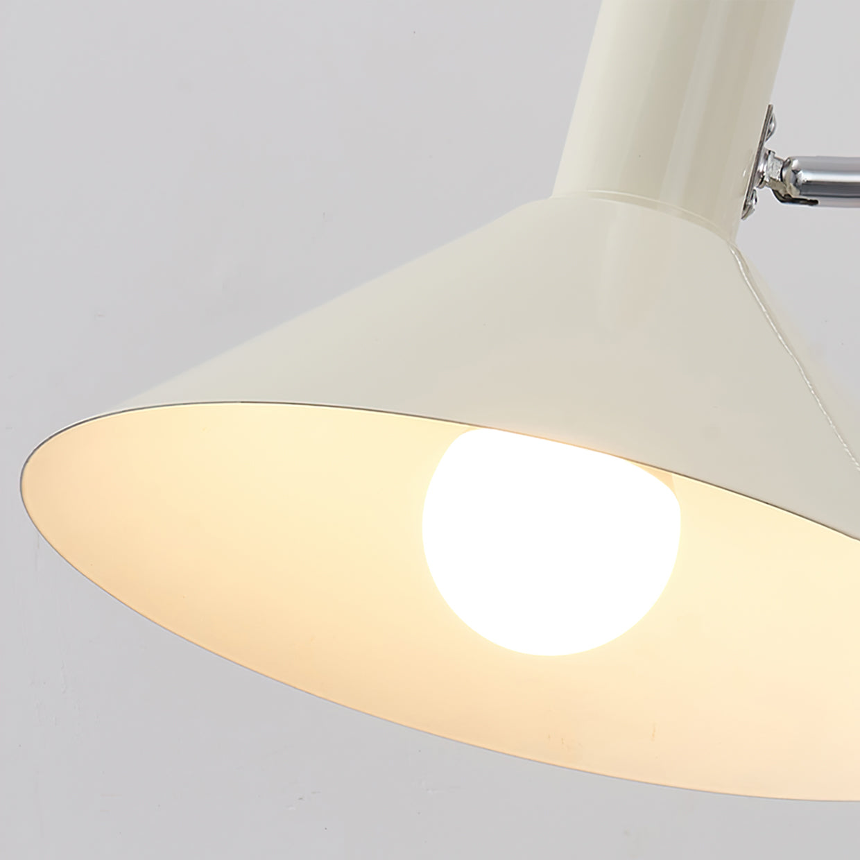 Anvia Plug In Wall Lamp