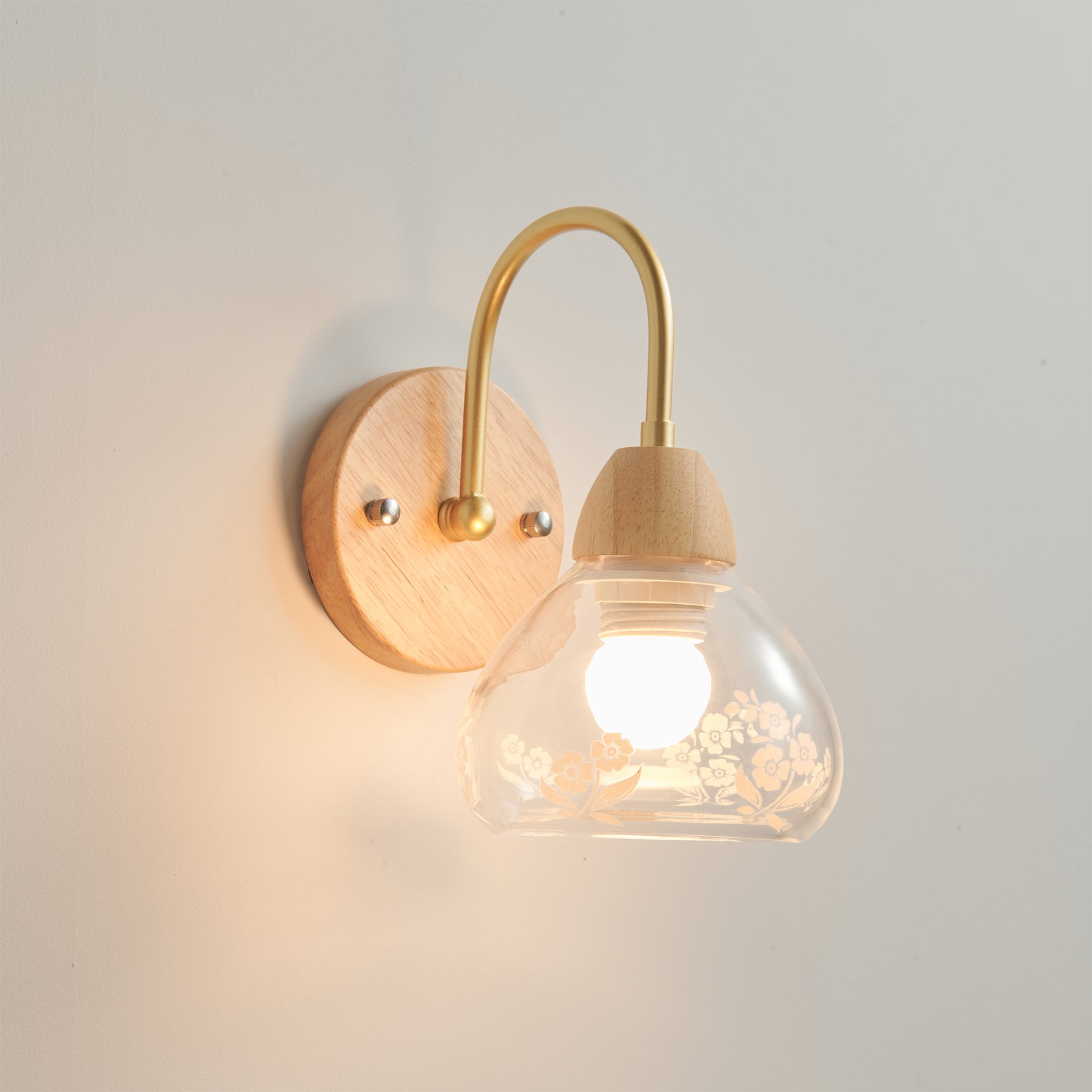 Armed Wall Lamp