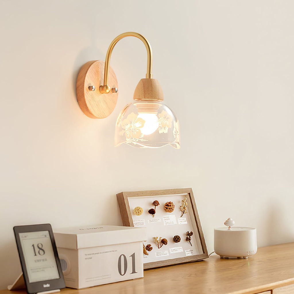 Armed Wall Lamp