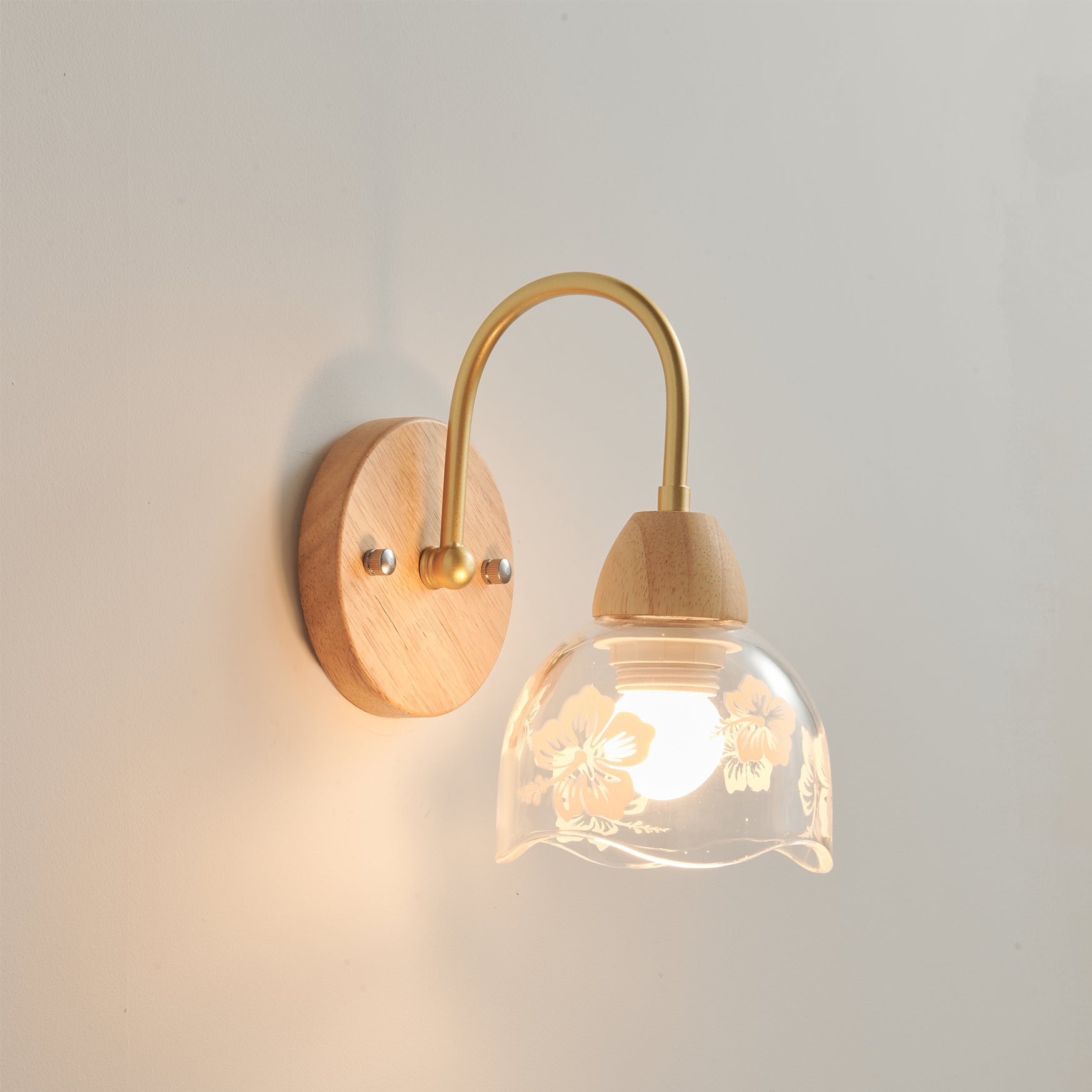 Armed Wall Lamp