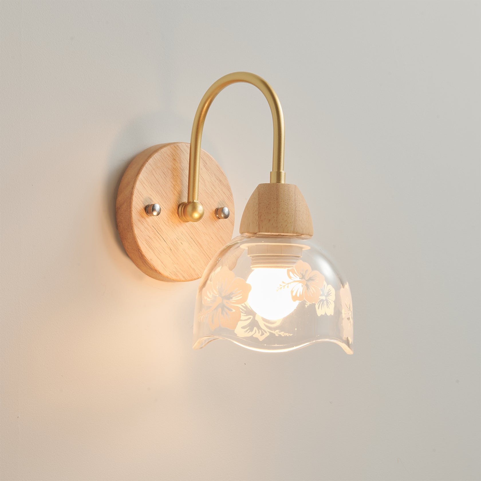 Armed Wall Lamp