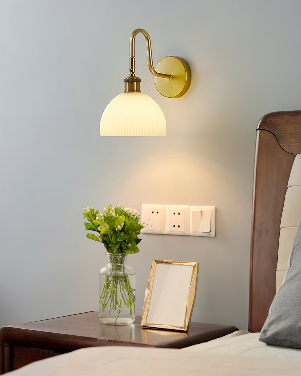 Arren Wall Lamp