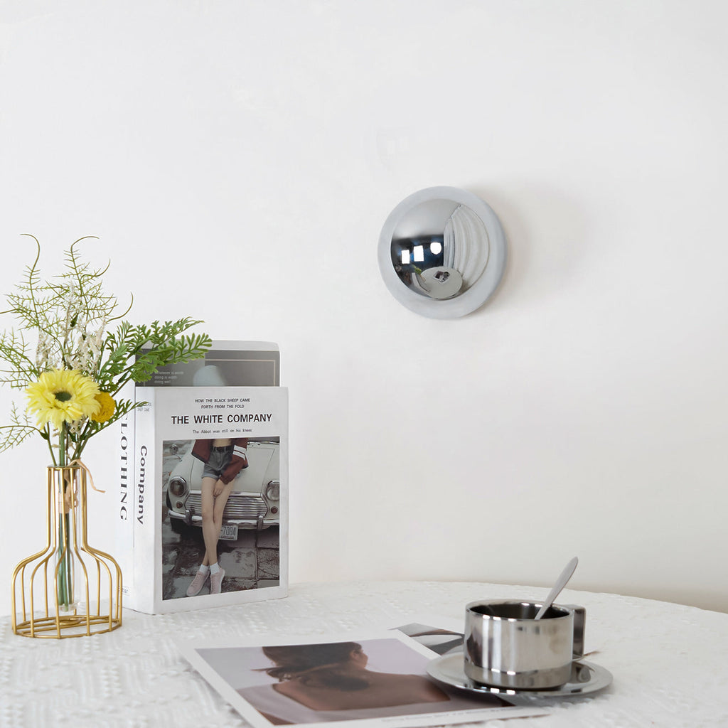 Round Metal Wall Lamp