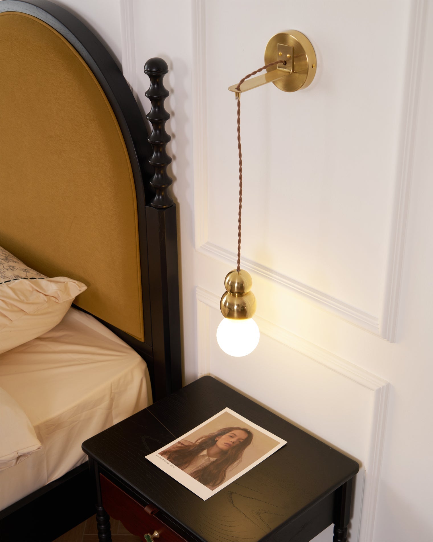 Ball Wall Lamp