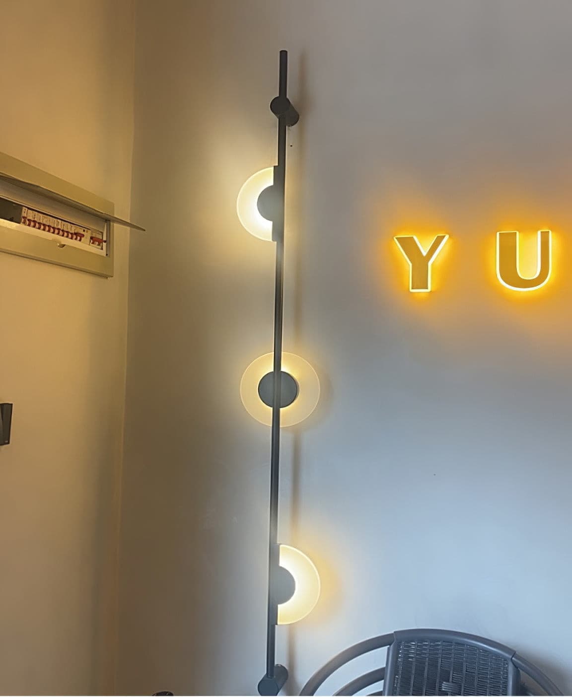 Black Slender Alabaster Wall Lamp