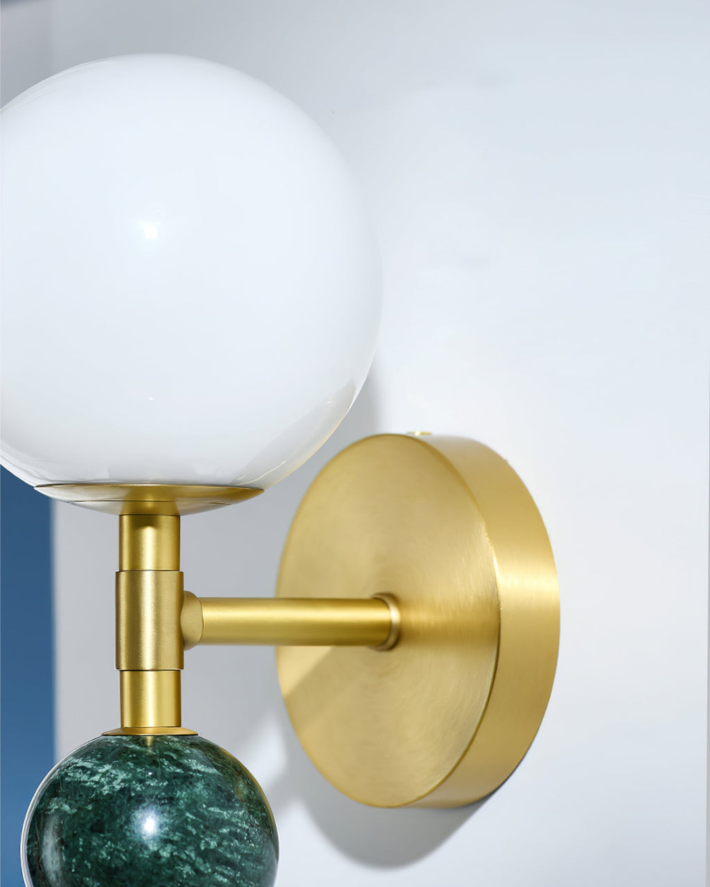 Dalt Wall Lamp