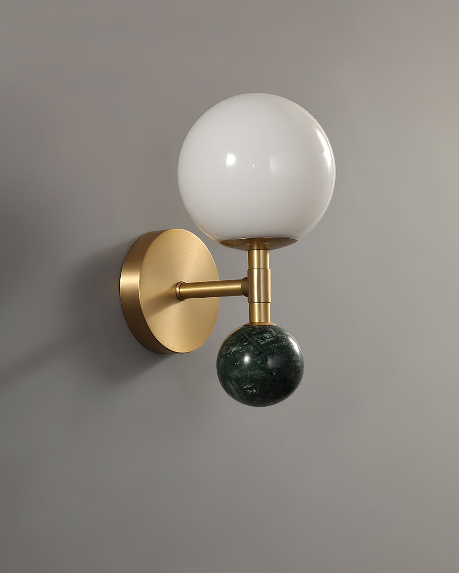 Dalt Wall Lamp