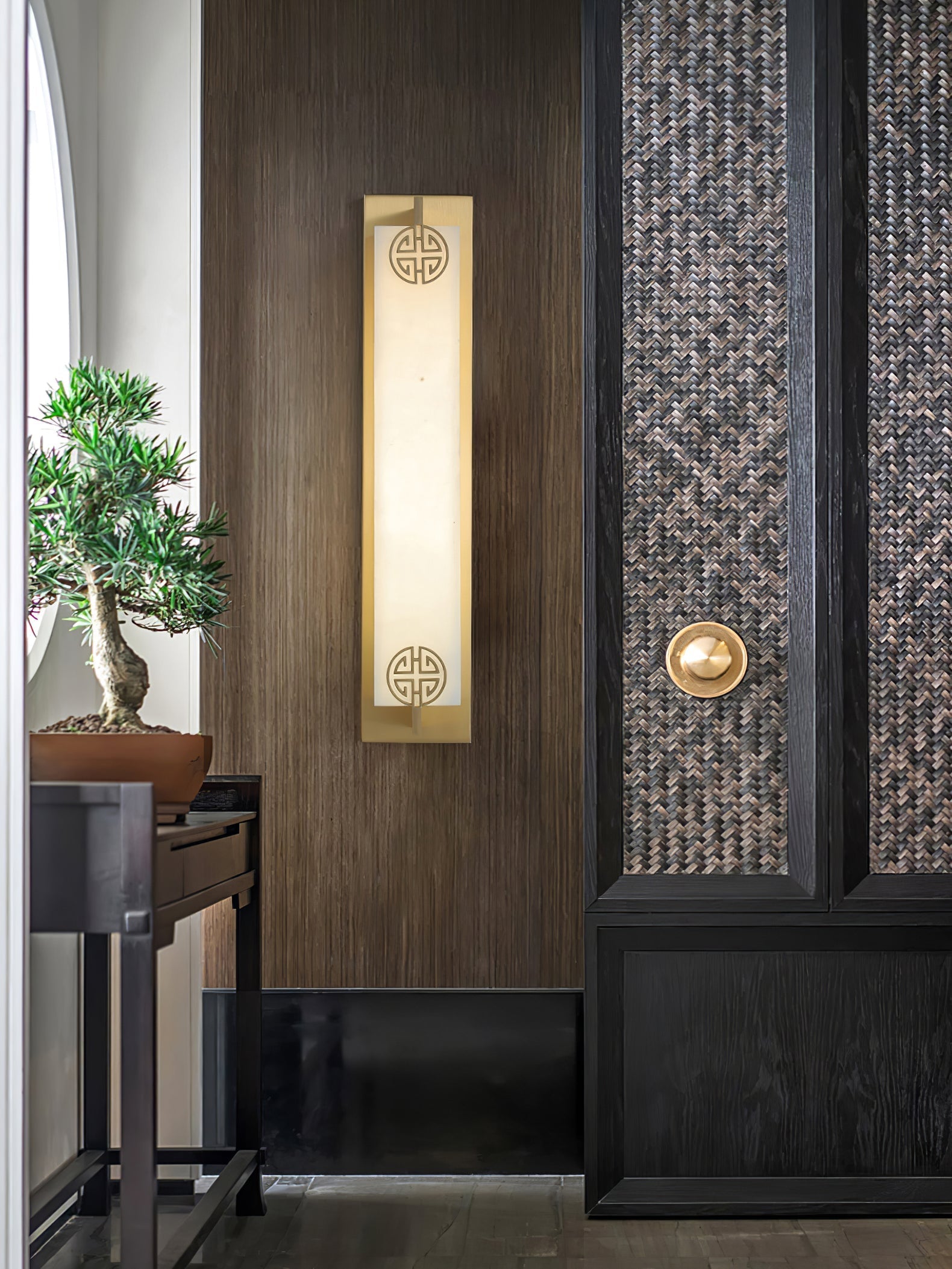 Delmar Wall Lamp
