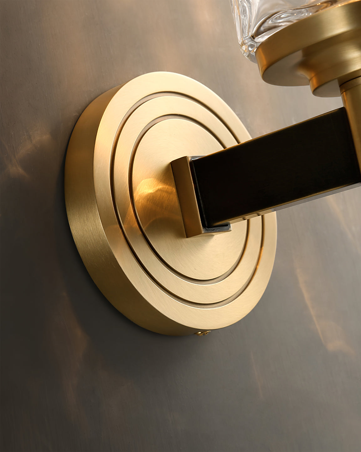Devora Wall Light