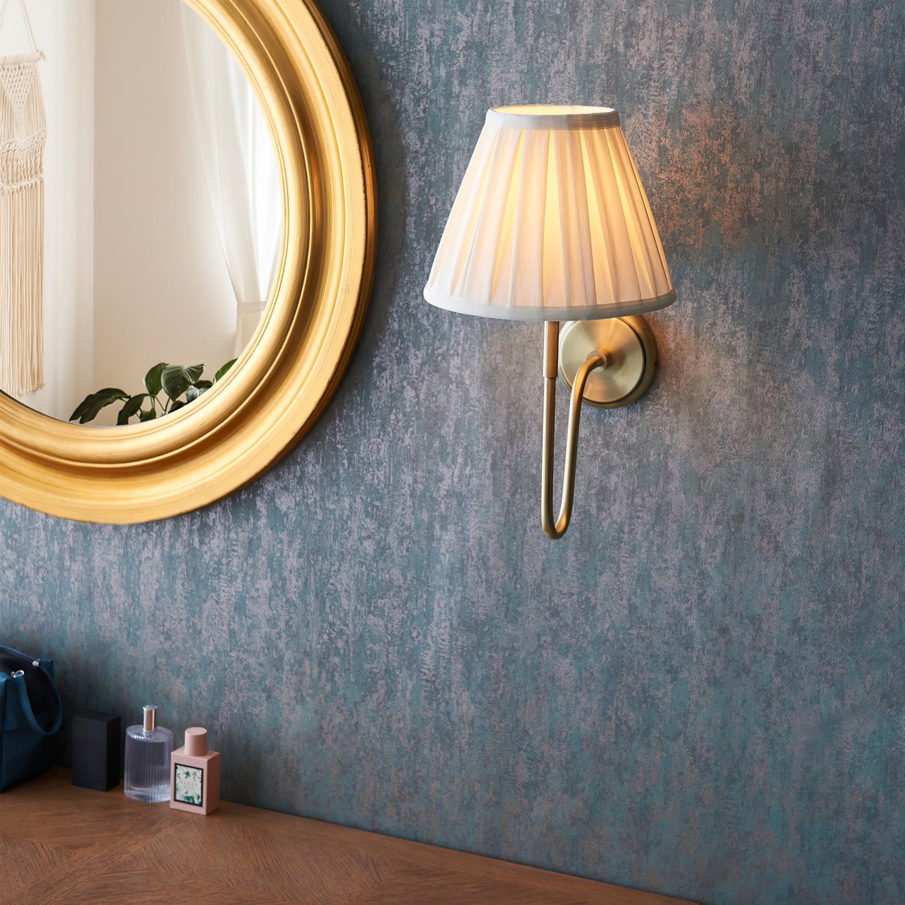 Dixon Wall Light