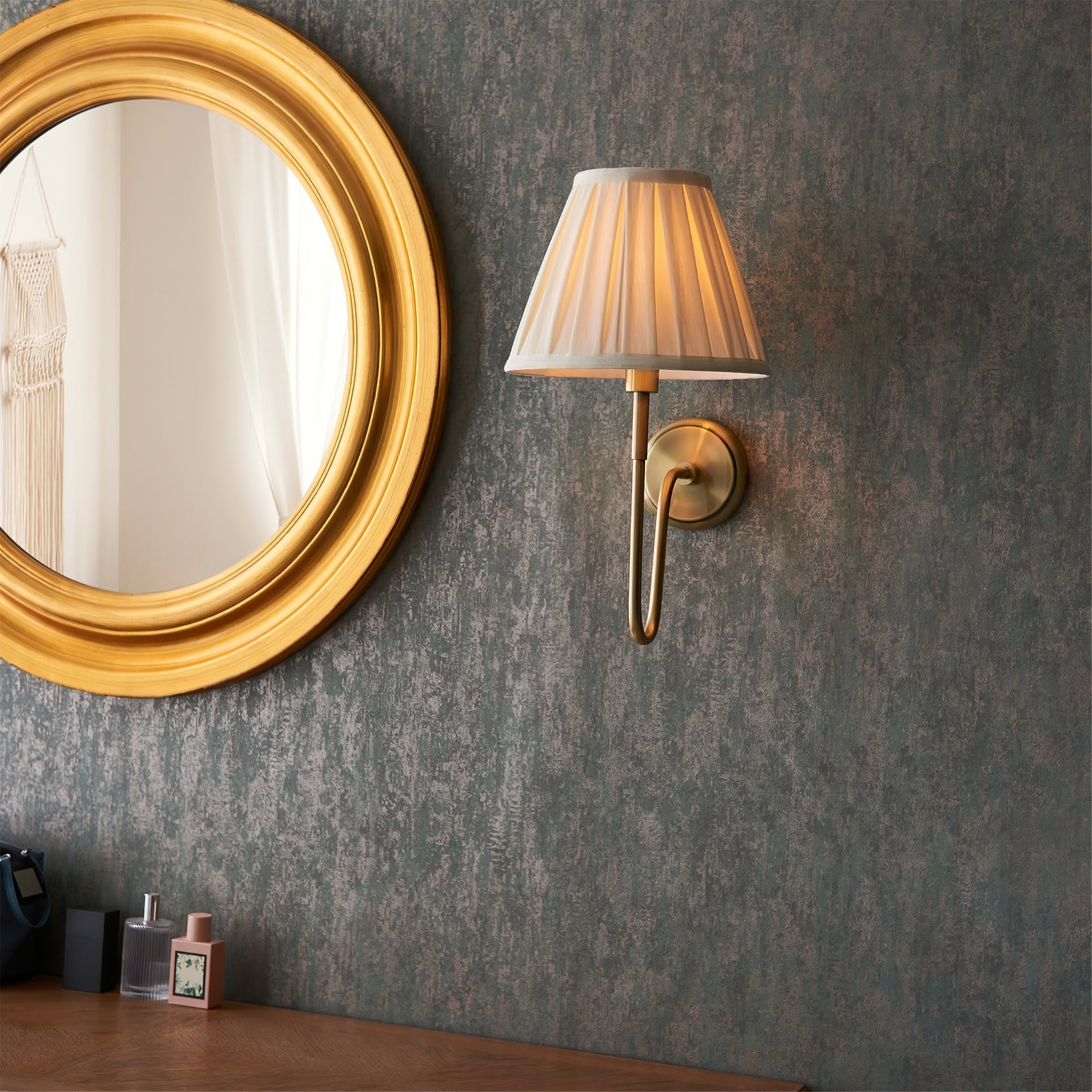 Dixon Wall Light