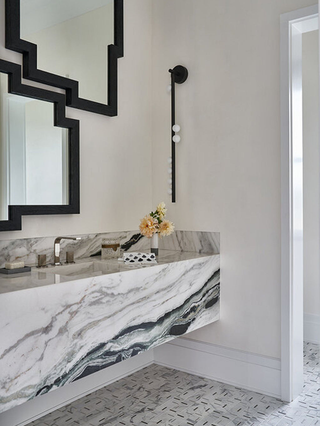 Drop Wall Lamp