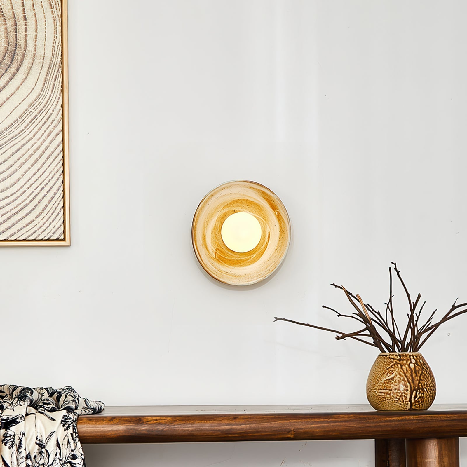 Eala Wall Lamp