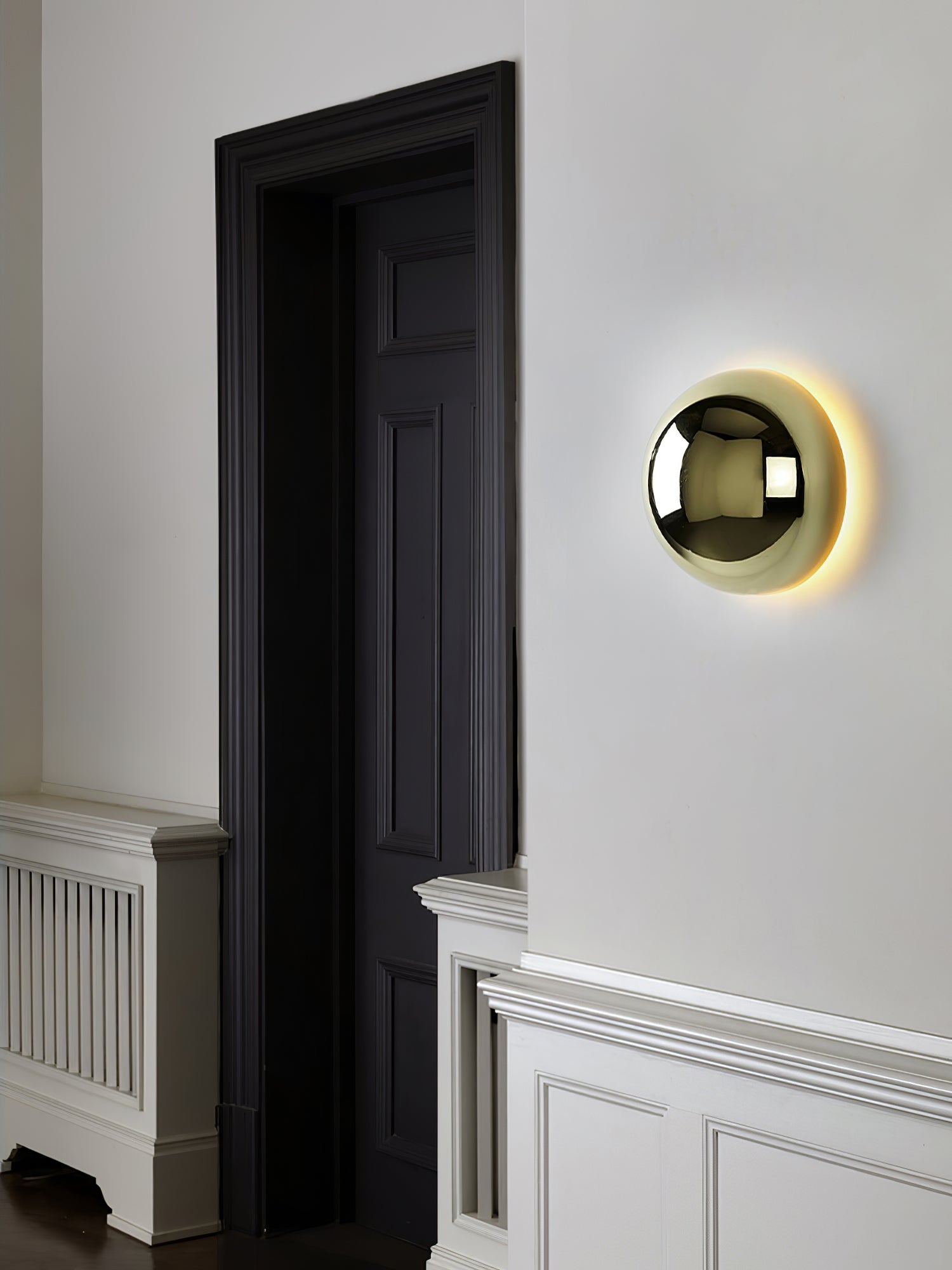 Round Metal Wall Lamp
