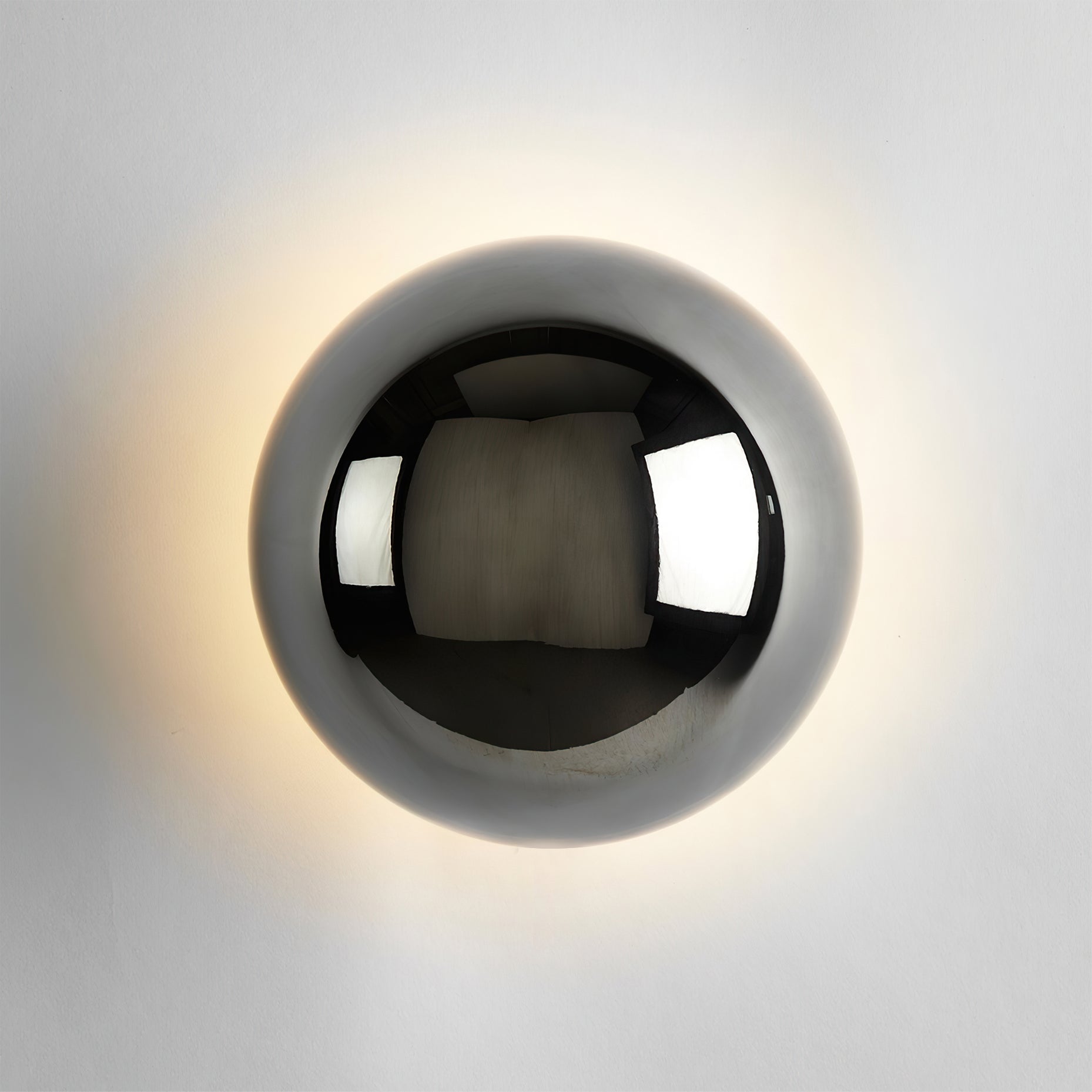 Round Metal Wall Lamp