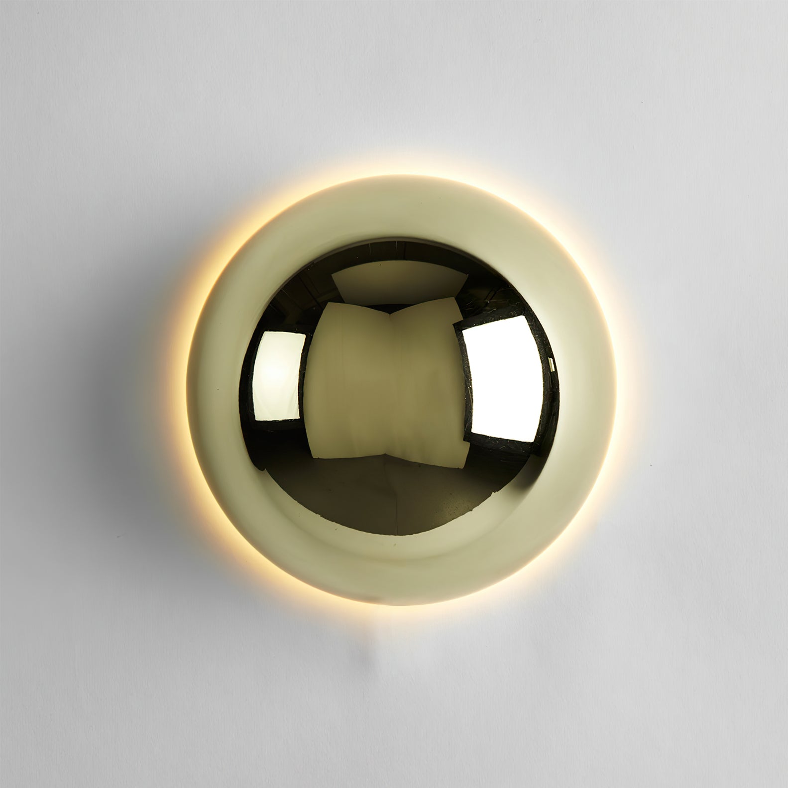 Round Metal Wall Lamp