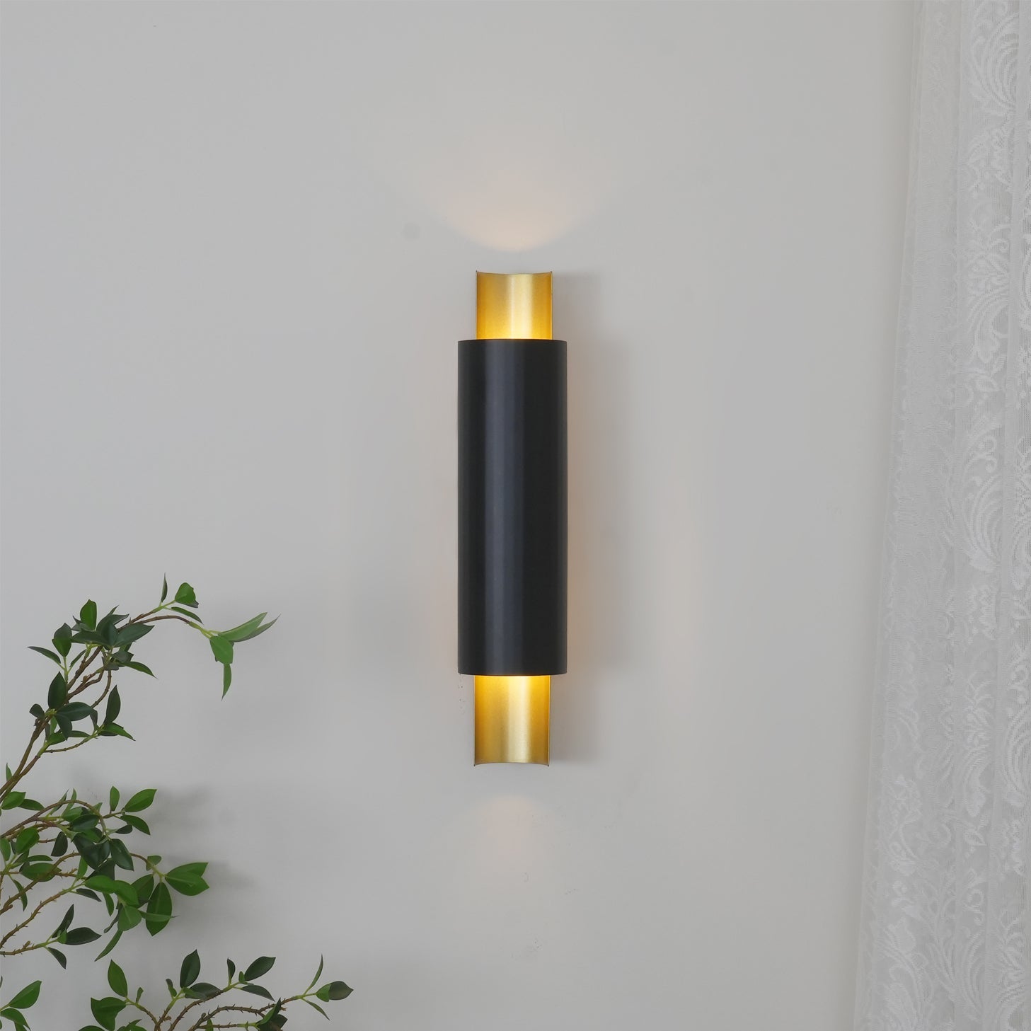Flis Wall Lamp