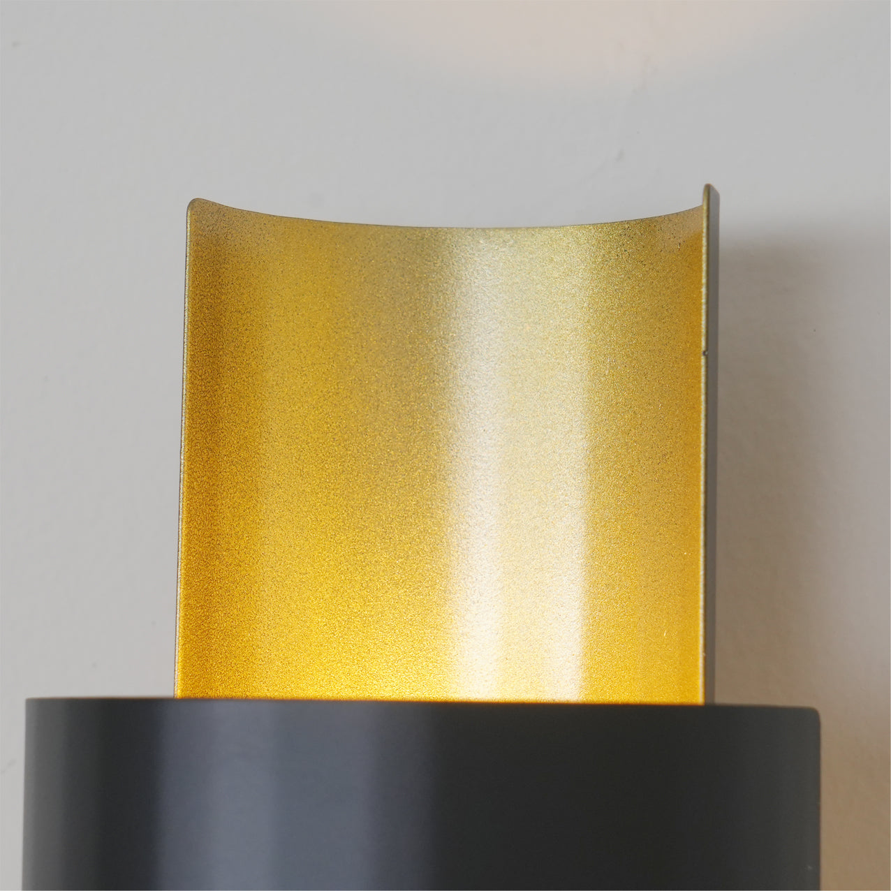 Flis Wall Lamp