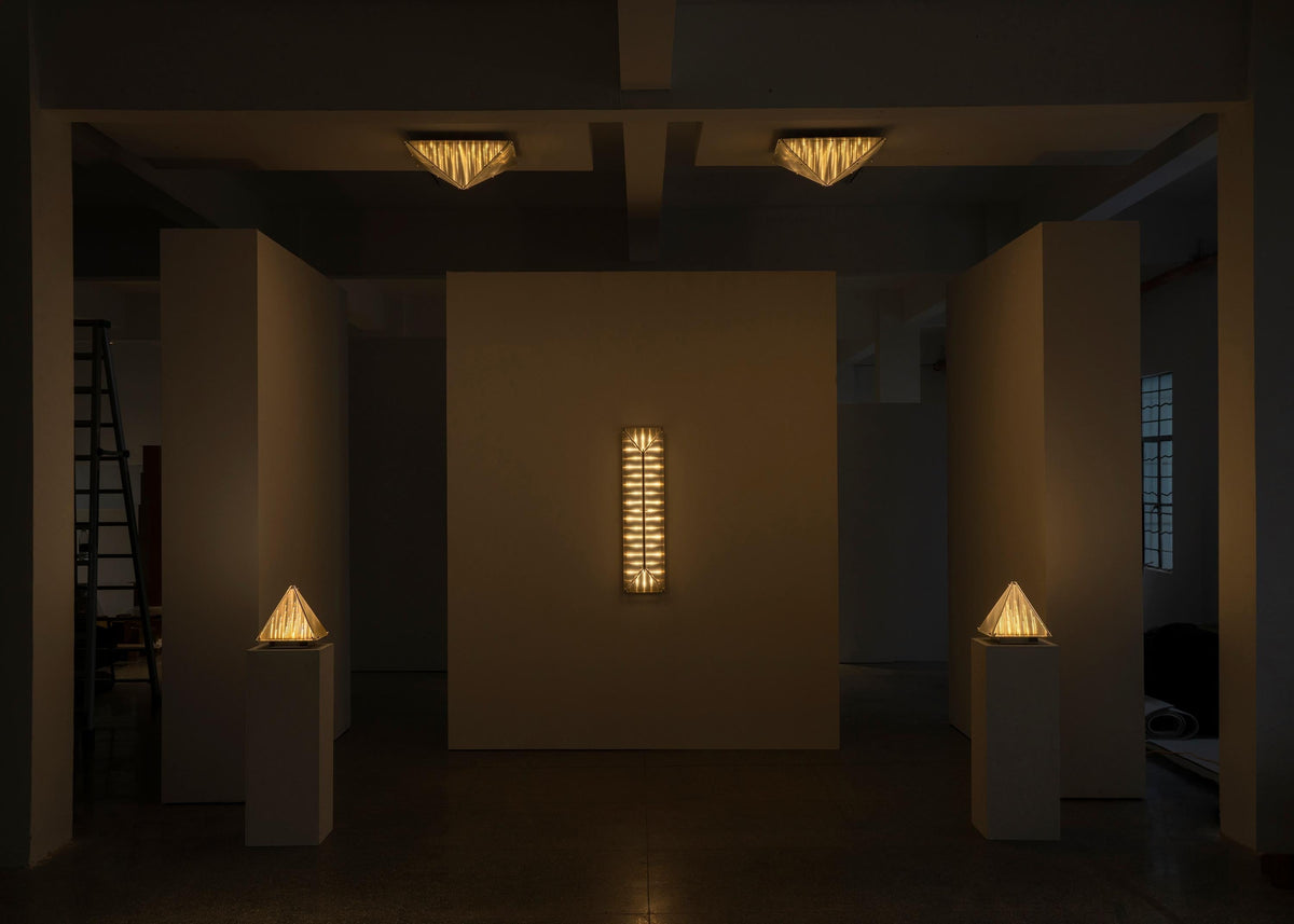 Fragment 06 Ceiling Light