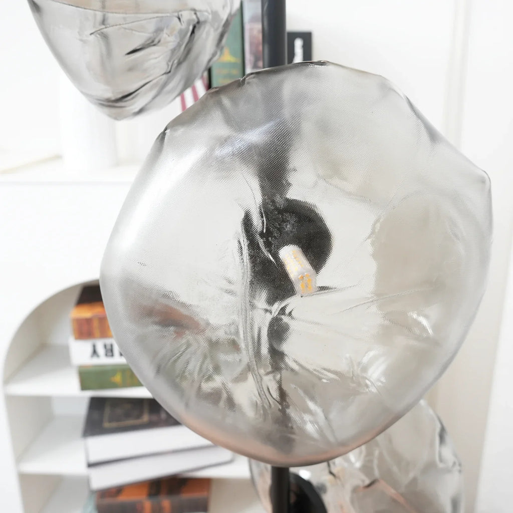 Glass Petals Table Lamp