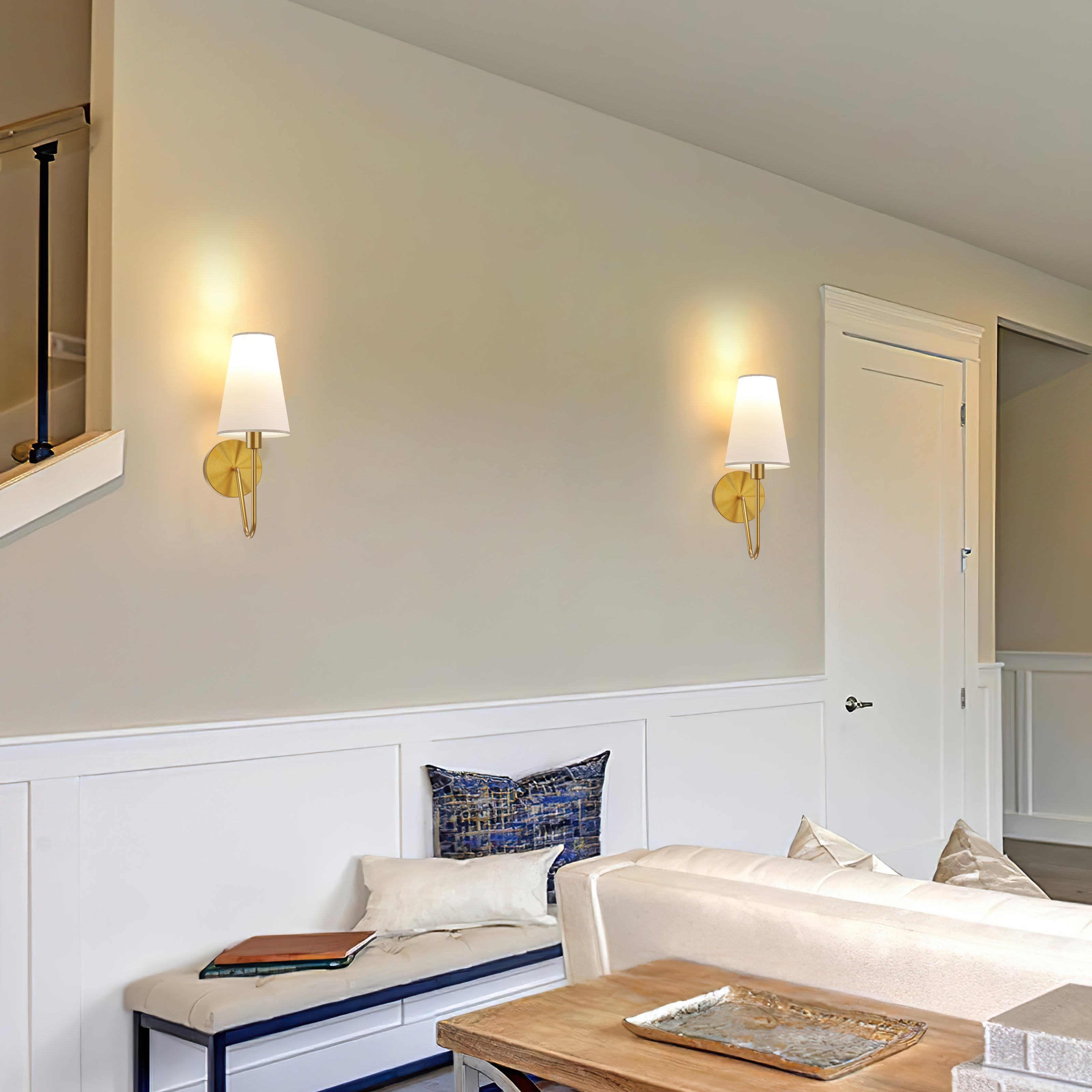 Griffin Wall Lamp
