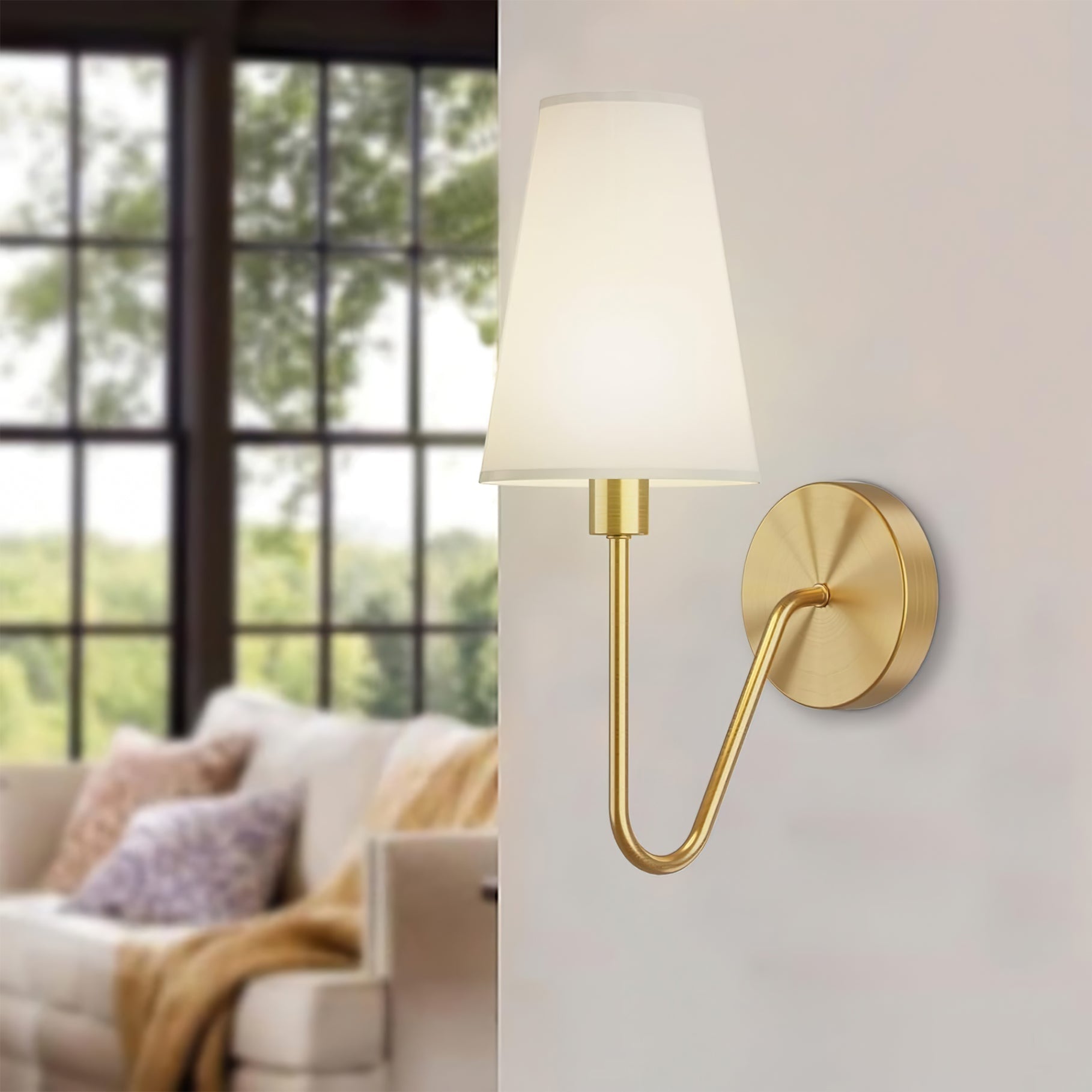 Griffin Wall Lamp