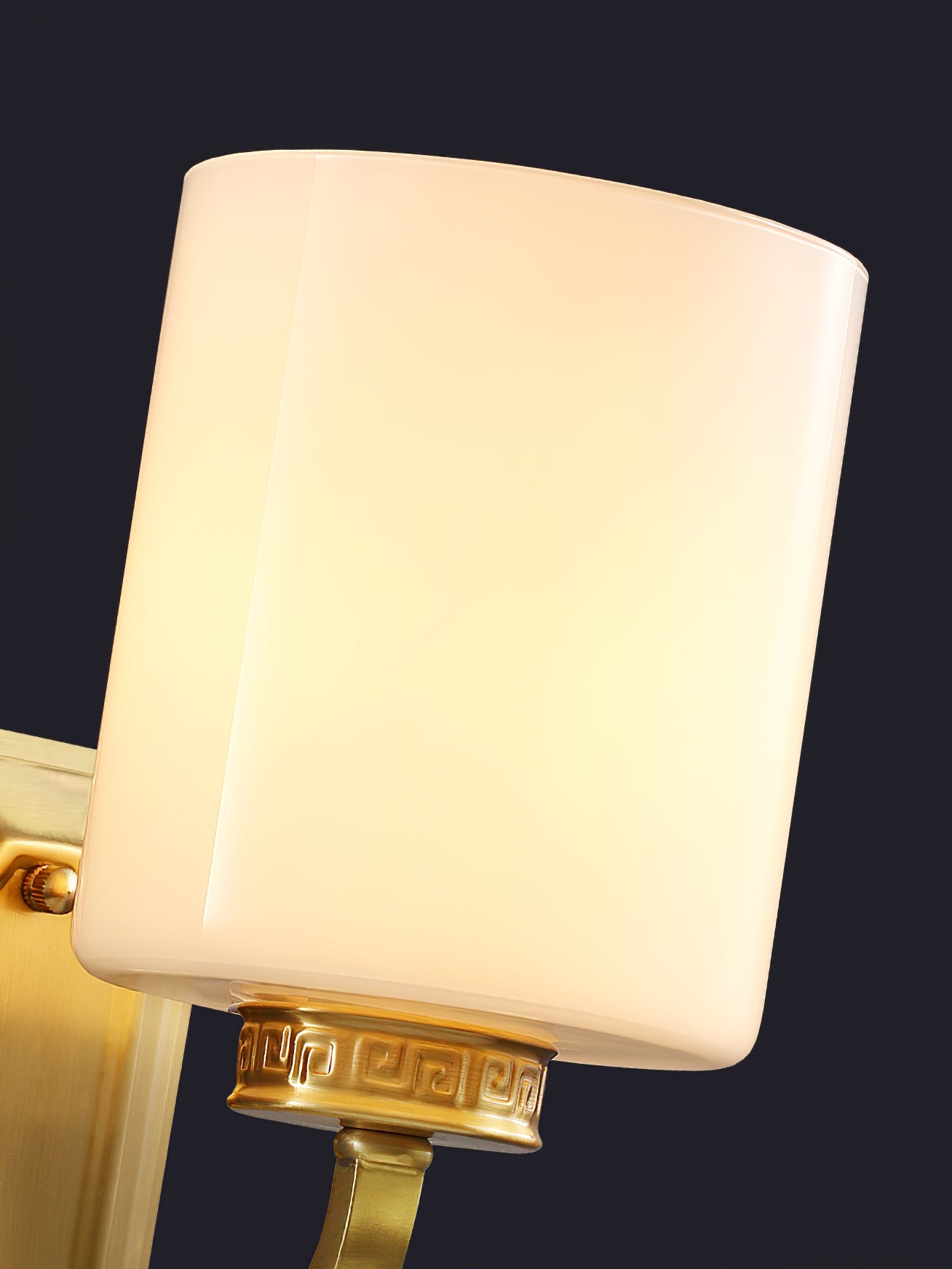 Hamilton Wall Light