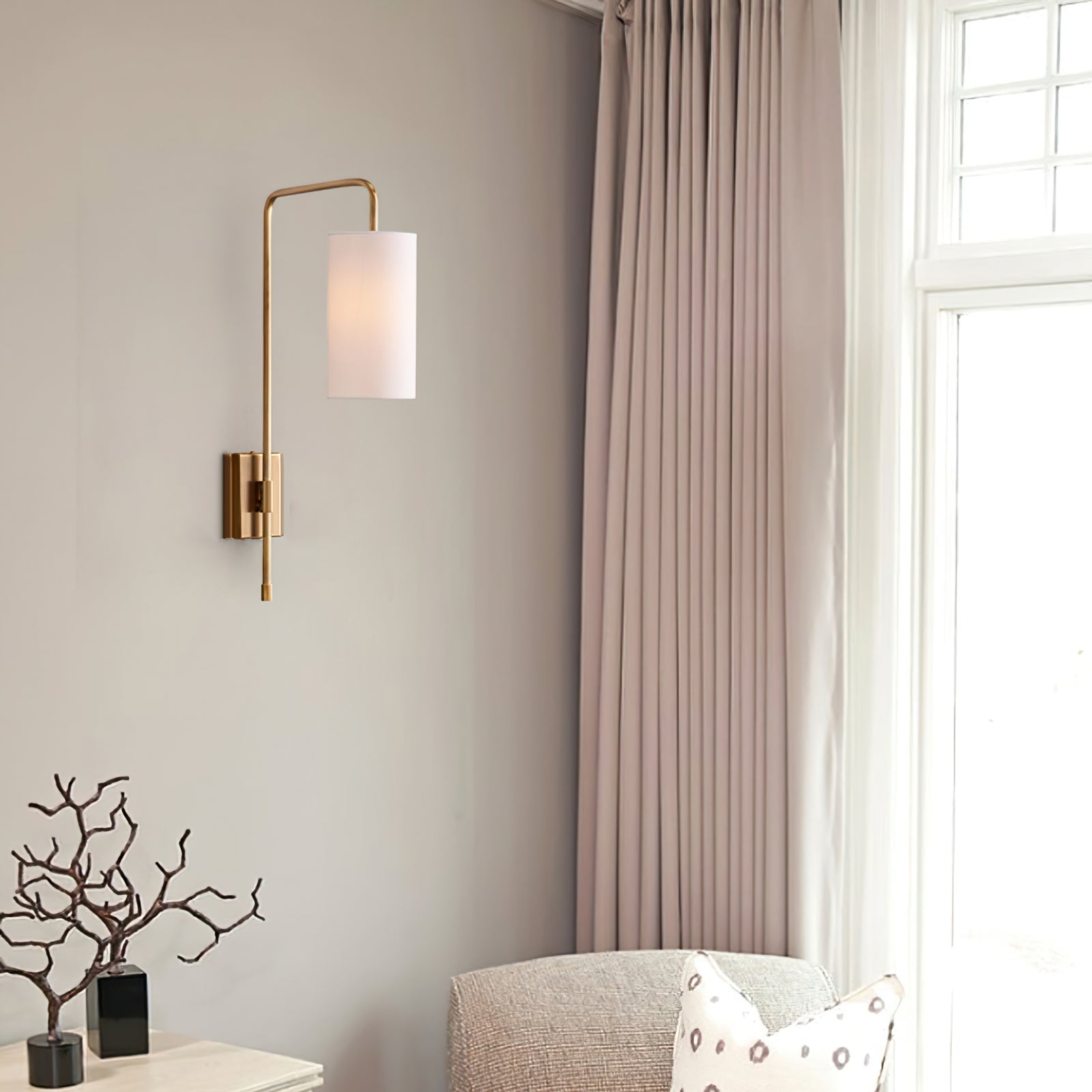 Hela Wall Lamp