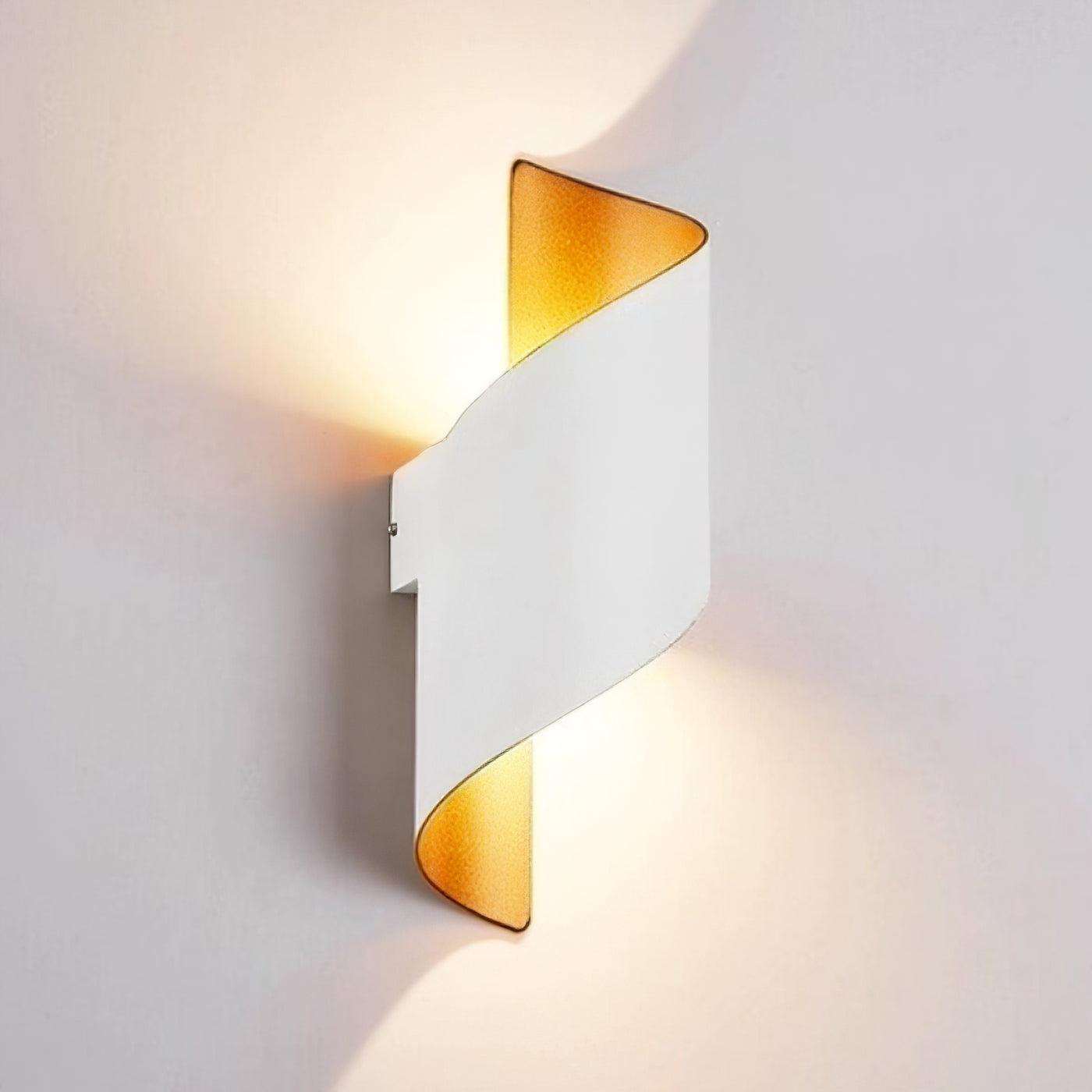 Helix Wall Lamp
