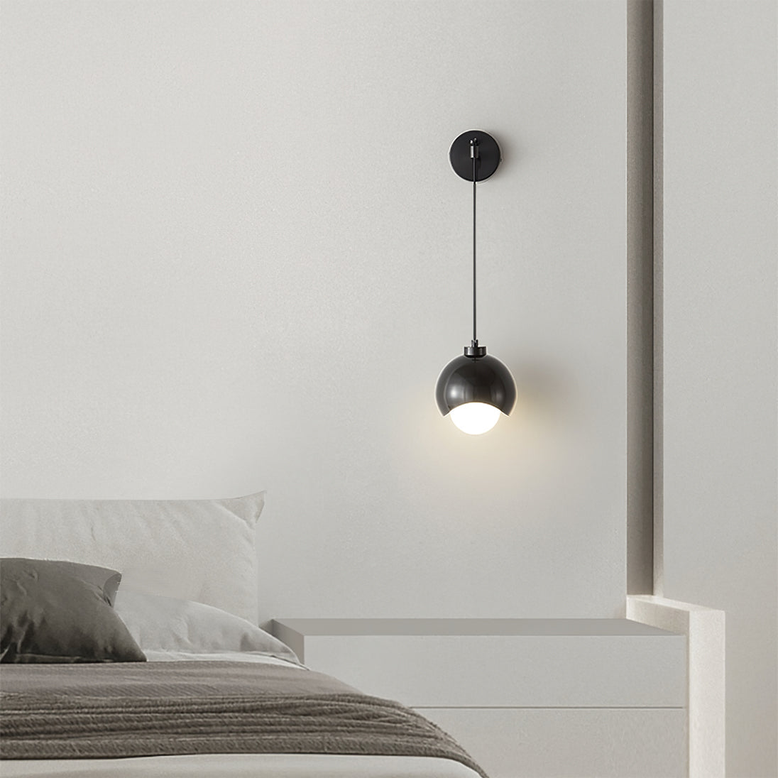Helmet Wall Lamp