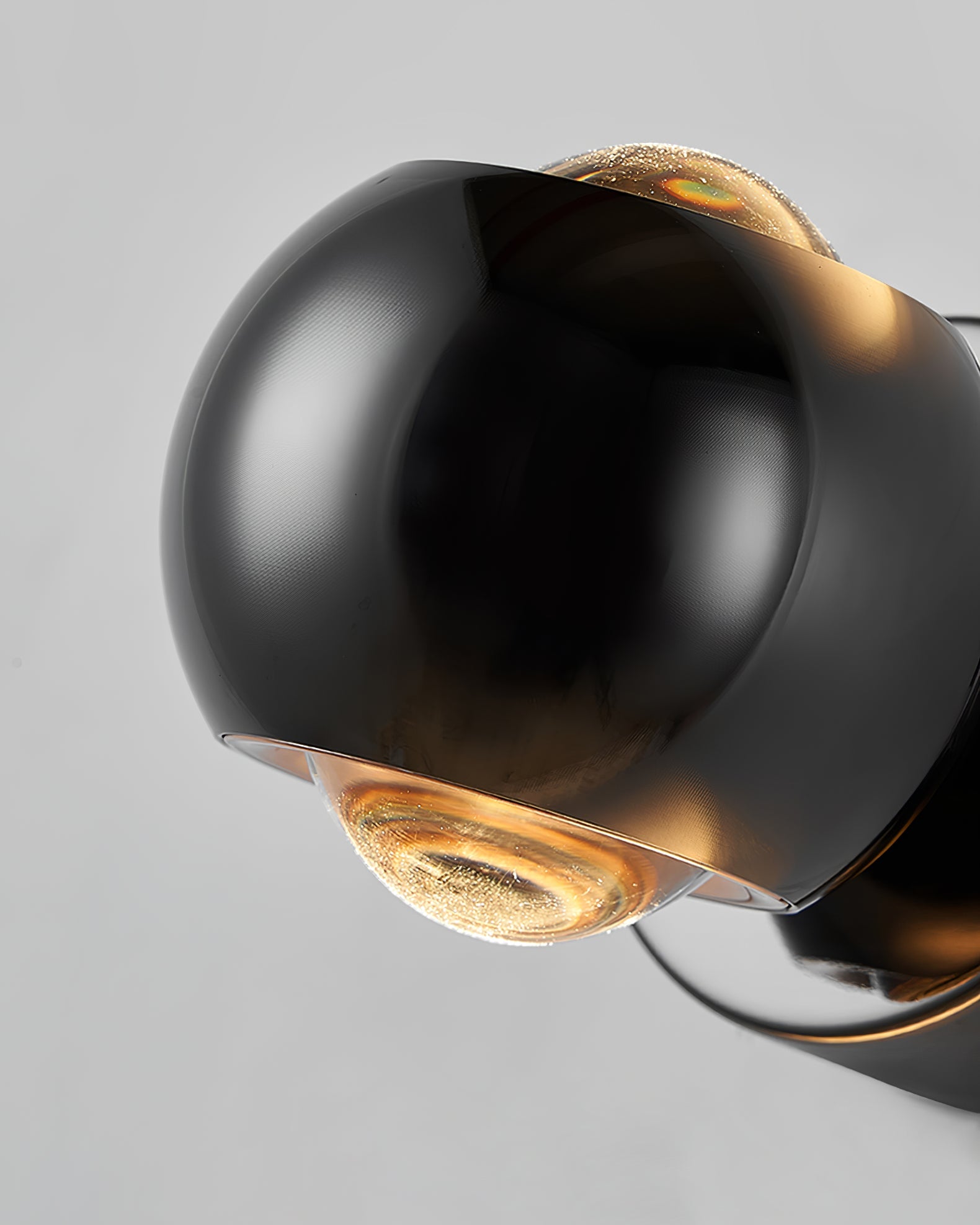 Io Verticale Wall Lamp