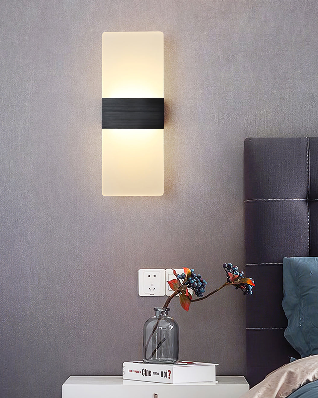 Jenks Wall Light