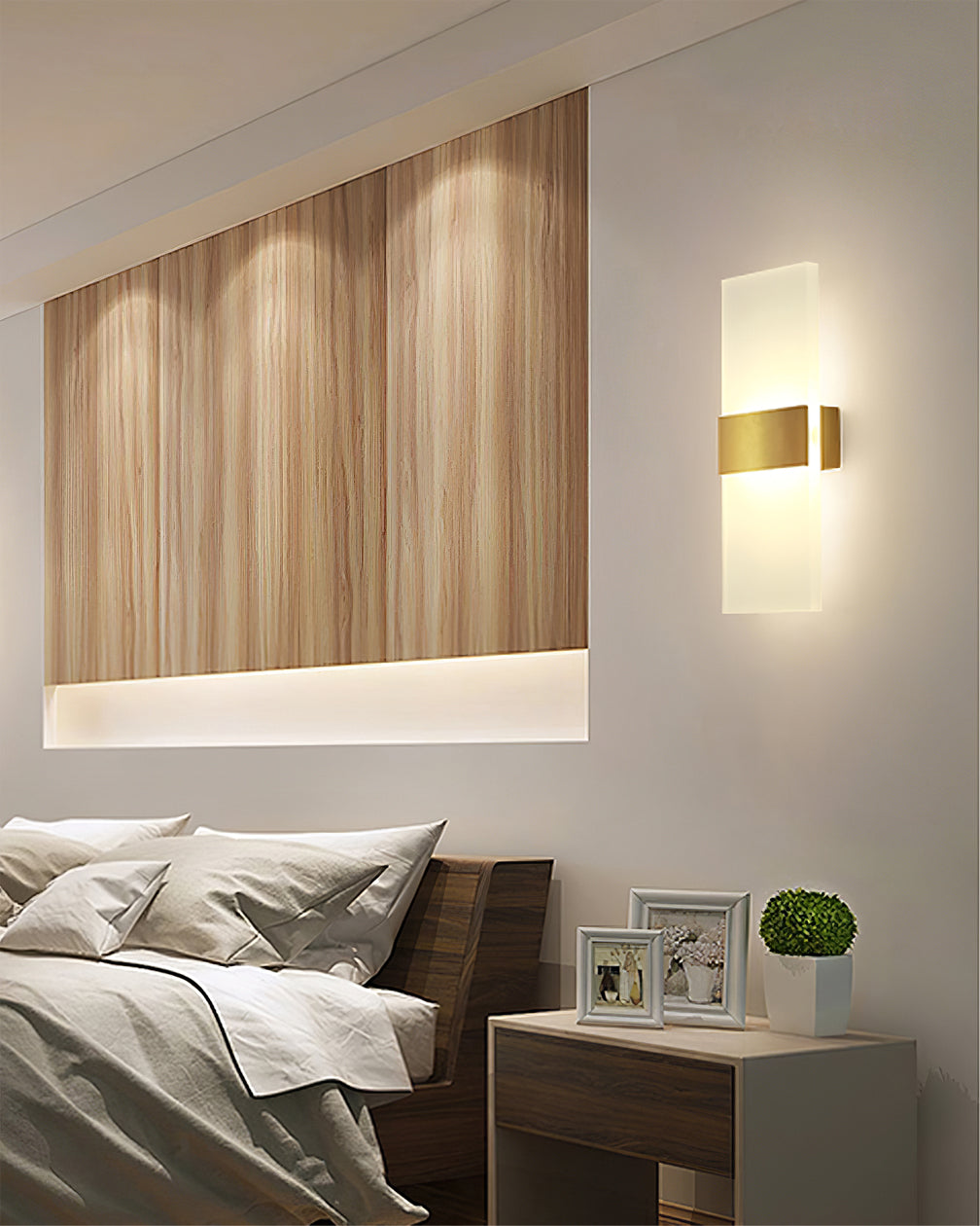 Jenks Wall Light