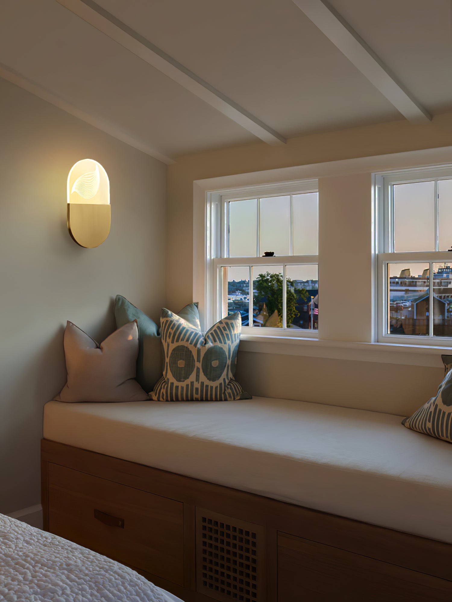 Kaikea Wall Light