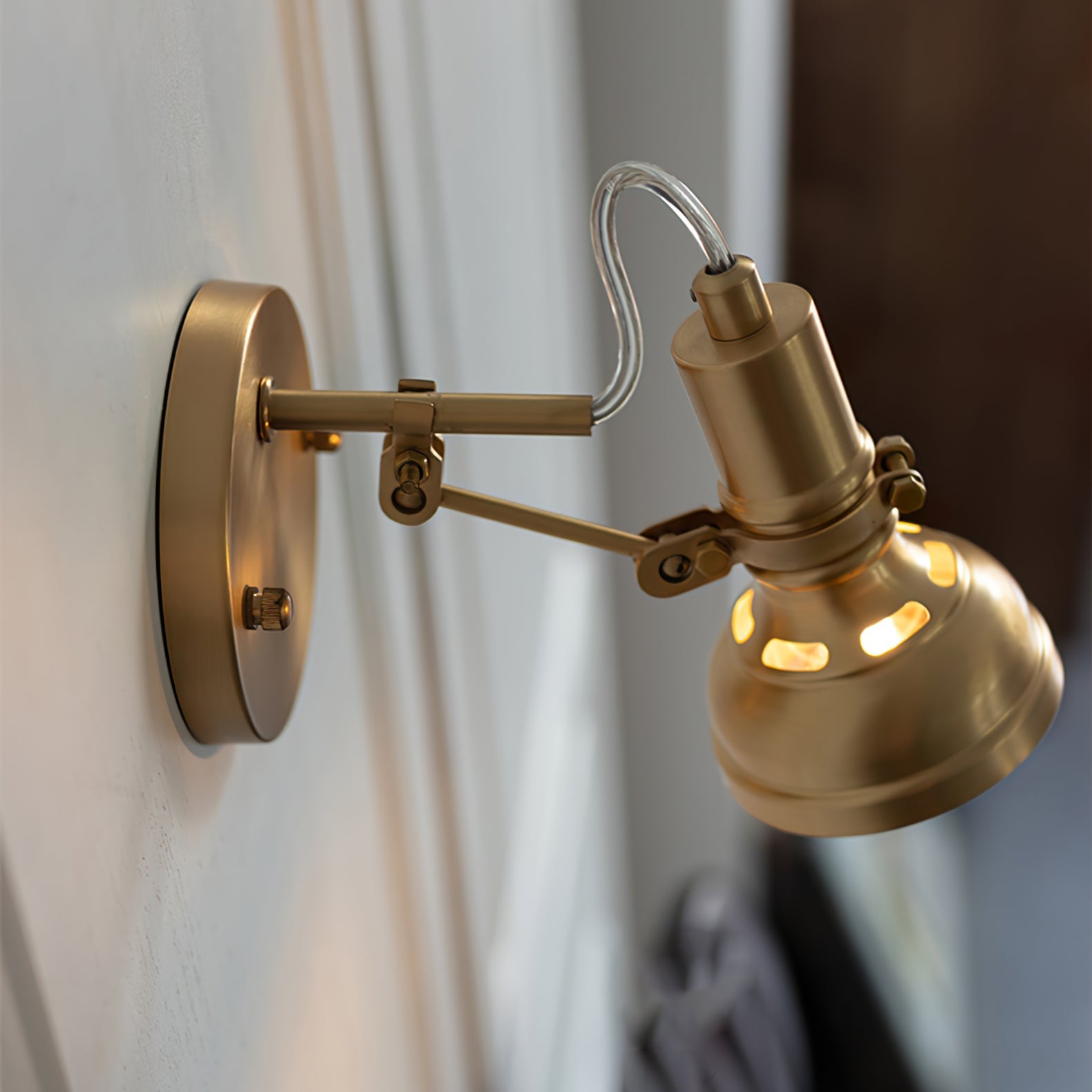 Kane Wall Lamp