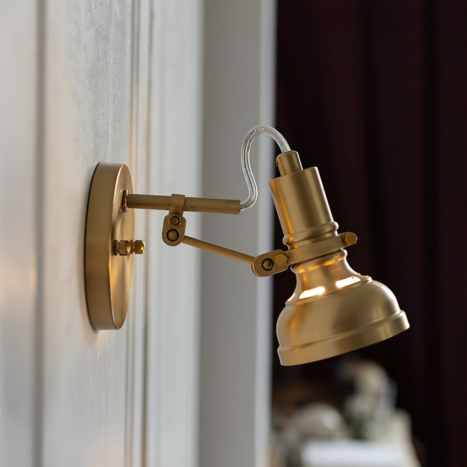 Kane Wall Lamp
