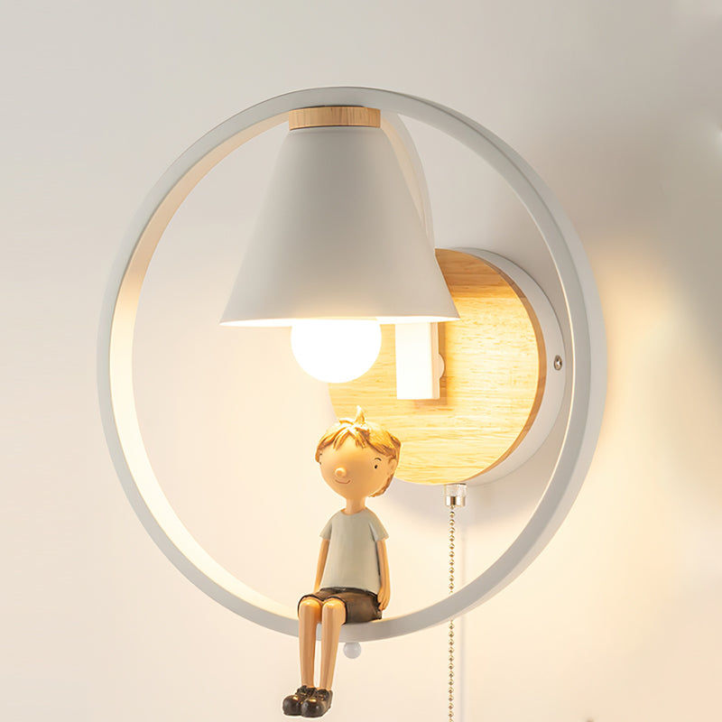Kona Wall Light