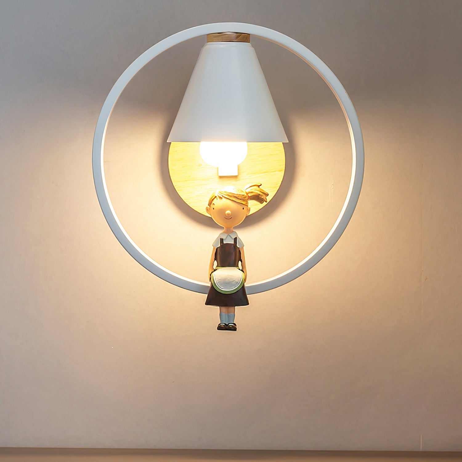 Kona Wall Light