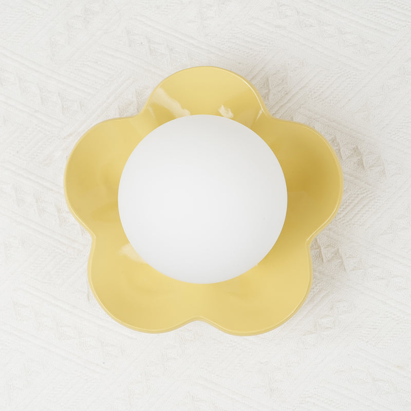 La Fleur Wall Lamp