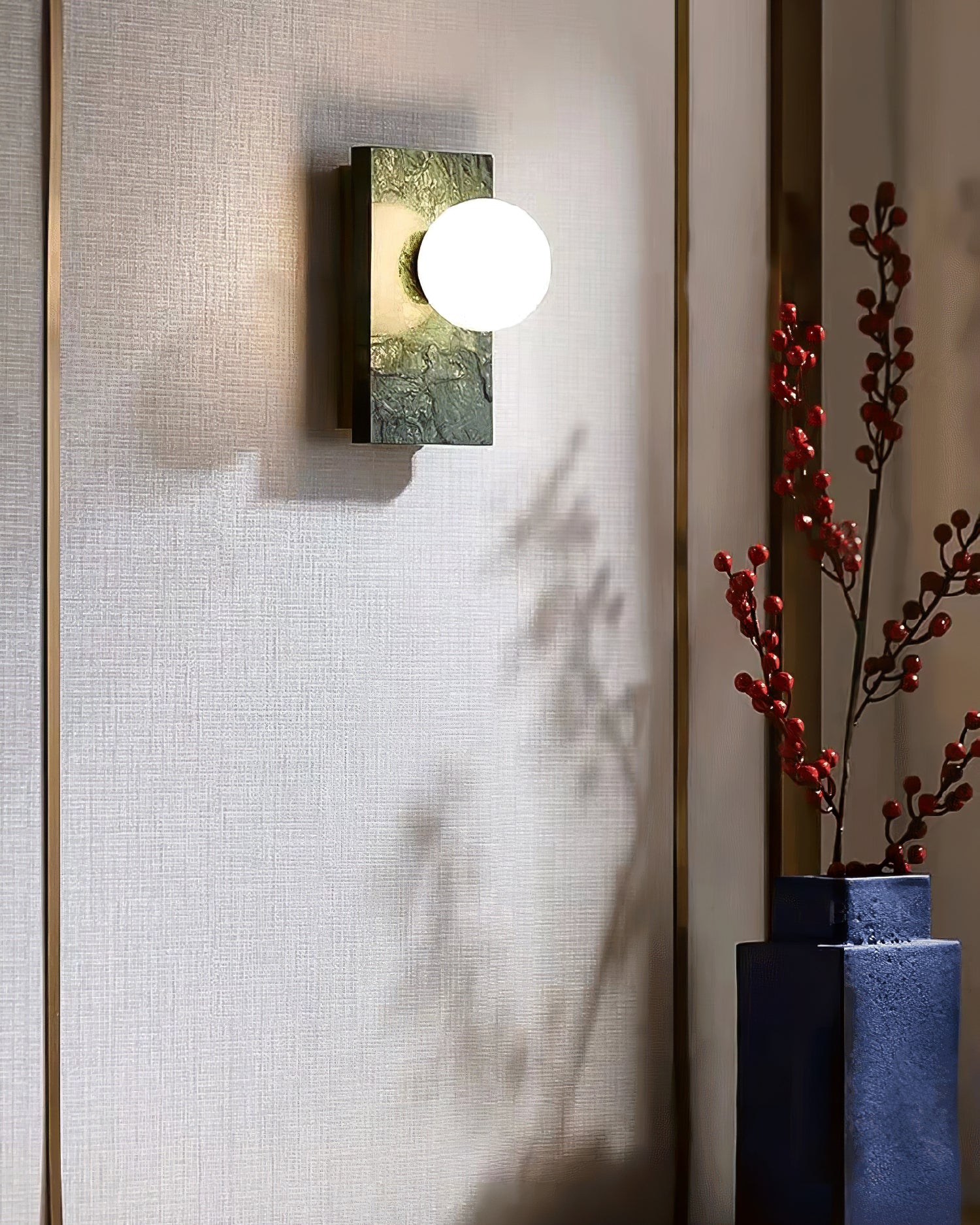 Lan Wall Lamp