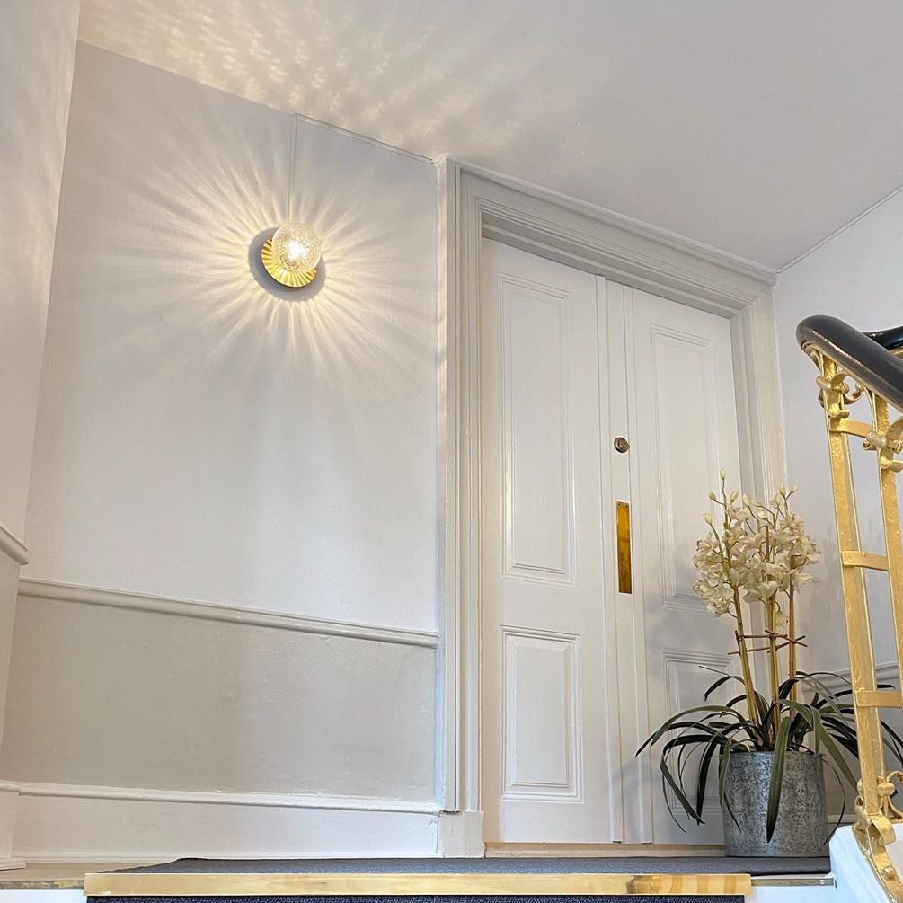 Lila Wall Lamp