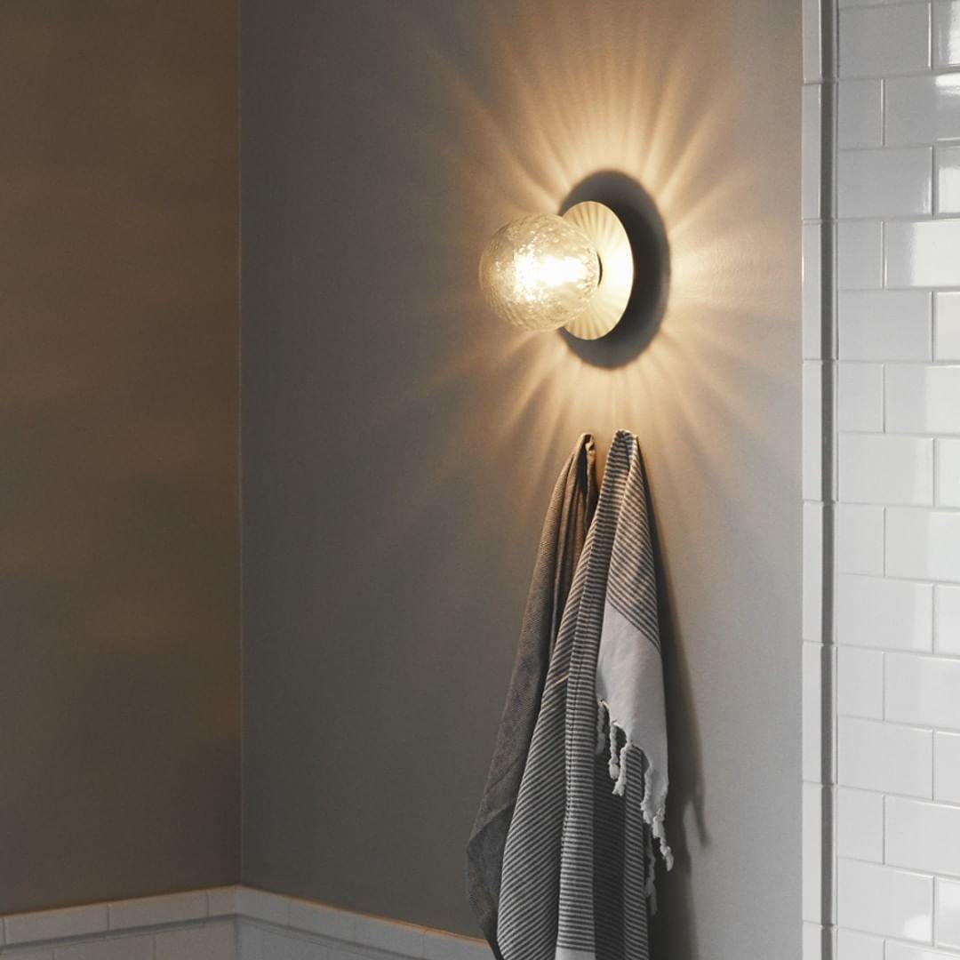 Lila Wall Lamp
