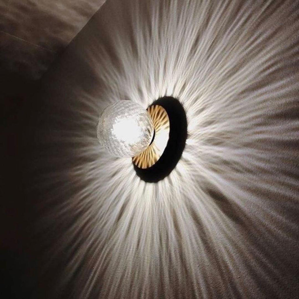 Lila Wall Lamp