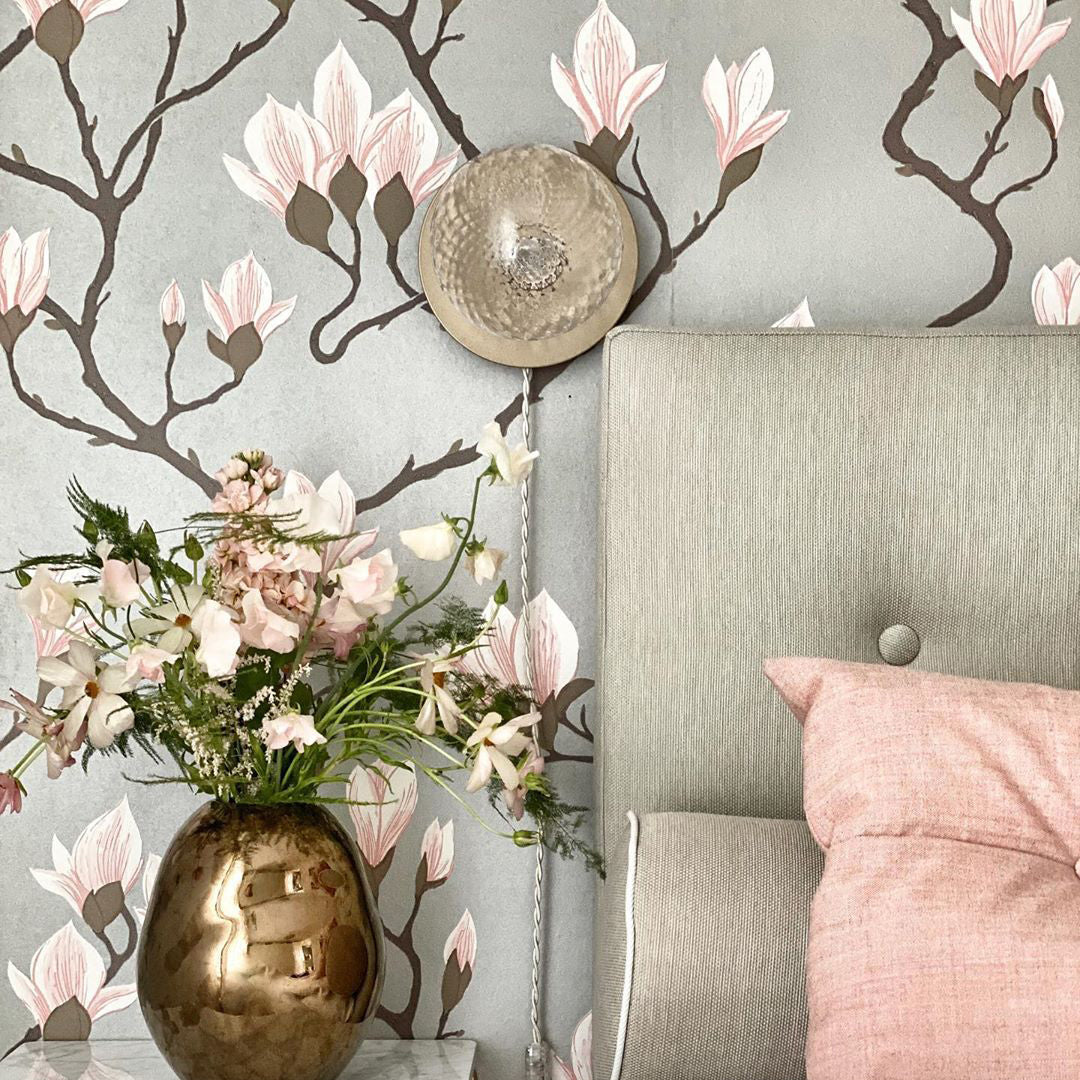 Lila Wall Lamp