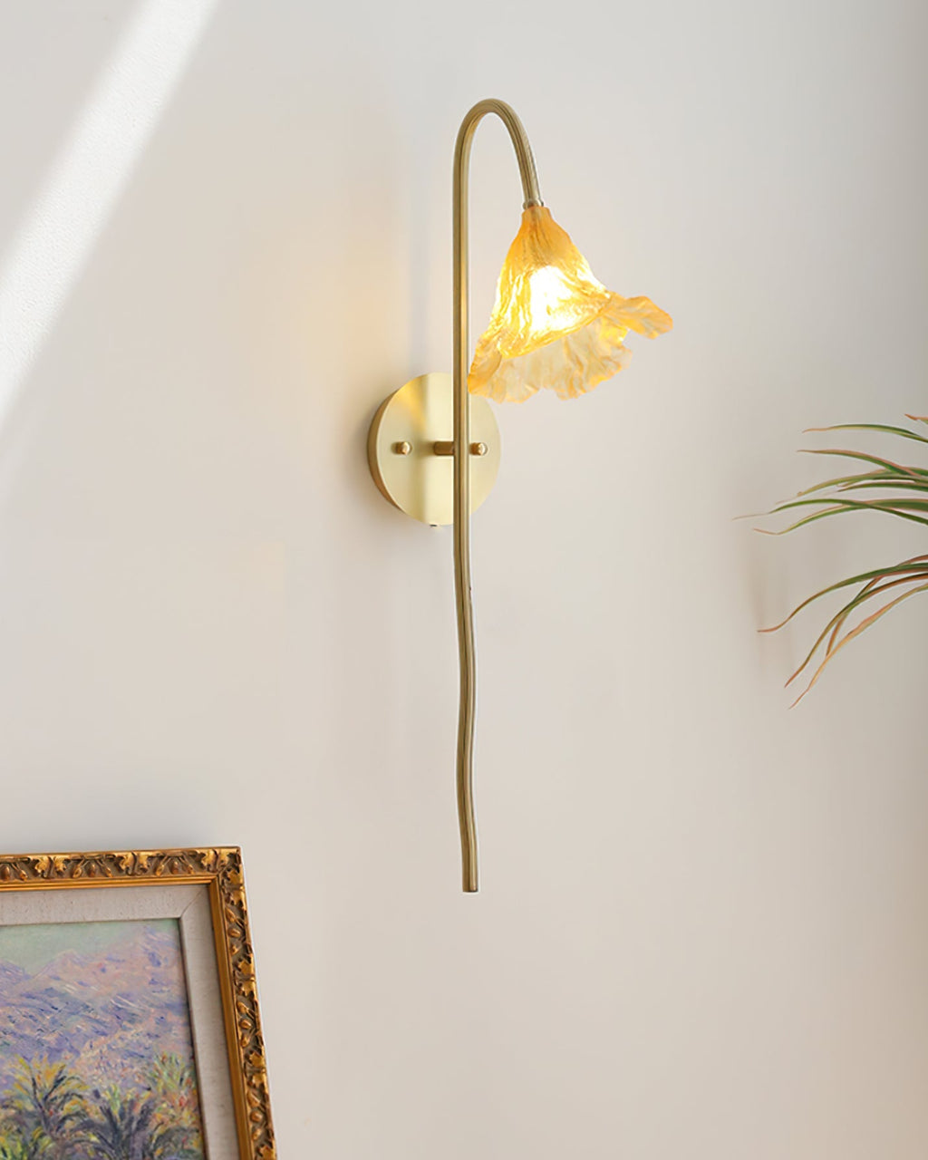 Lotus Amber Wall Sconce